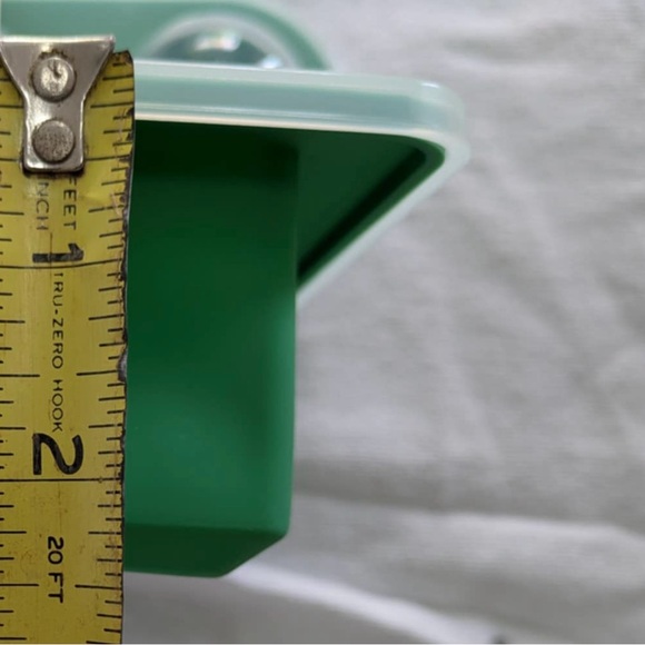 NWT Green Food Mold Tray with Lid freezer safe - Picture 5 of 8